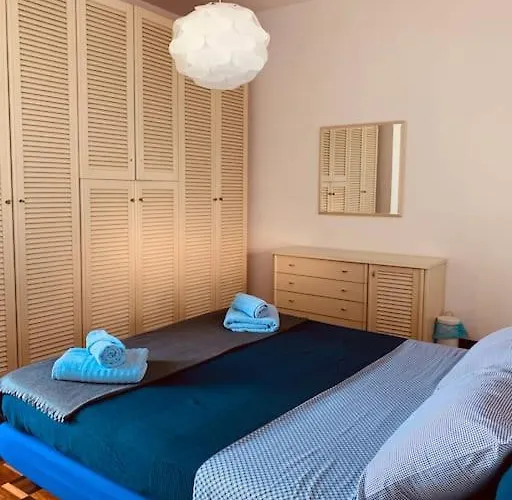 Ludo'S Water Mirror * קומו